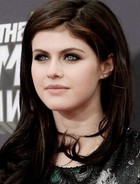 Alexandra Daddario : alexandra-daddario-1380905517.jpg