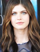 Alexandra Daddario : alexandra-daddario-1381284150.jpg