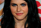 Alexandra Daddario : alexandra-daddario-1381866015.jpg