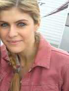 Alexandra Daddario : alexandra-daddario-1382375216.jpg