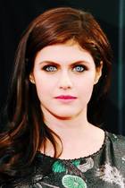 Alexandra Daddario : alexandra-daddario-1382990783.jpg