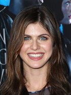 Alexandra Daddario : alexandra-daddario-1383155132.jpg