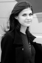 Alexandra Daddario : alexandra-daddario-1388928280.jpg