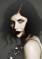 Alexandra Daddario : alexandra-daddario-1393278335.jpg