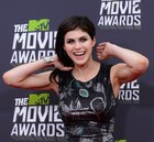 Alexandra Daddario : alexandra-daddario-1394904038.jpg