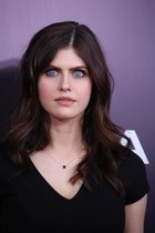 Alexandra Daddario : alexandra-daddario-1396976226.jpg