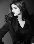 Alexandra Daddario : alexandra-daddario-1407166256.jpg