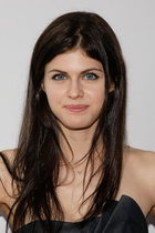 Alexandra Daddario : alexandra-daddario-1410021139.jpg