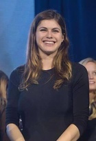 Alexandra Daddario : alexandra-daddario-1418003174.jpg