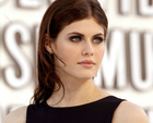 Alexandra Daddario : alexandra-daddario-1423847321.jpg