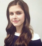 Alexandra Daddario : alexandra-daddario-1428338956.jpg