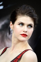 Alexandra Daddario : alexandra-daddario-1432745221.jpg