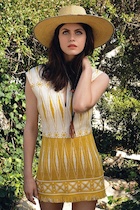 Alexandra Daddario : alexandra-daddario-1447132342.jpg