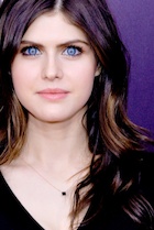 Alexandra Daddario : alexandra-daddario-1480783108.jpg