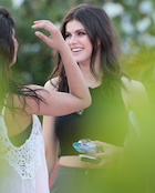 Alexandra Daddario : alexandra-daddario-1494871769.jpg