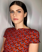 Alexandra Daddario : alexandra-daddario-1636399173.jpg