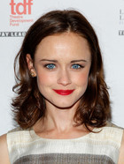 Alexis Bledel : alexis-bledel-1338935948.jpg