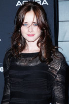 Alexis Bledel : alexis-bledel-1369506699.jpg