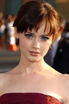 Alexis Bledel : alexis-bledel-1400955698.jpg