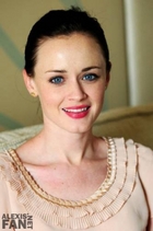 Alexis Bledel : alexis_bledel_1277916940.jpg