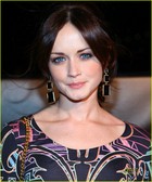 Alexis Bledel : alexis_bledel_1285002511.jpg