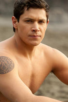 Alex Meraz : alex-meraz-1334253714.jpg