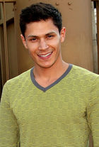 Alex Meraz : alex-meraz-1334253719.jpg