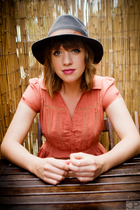 Alexz Johnson : alexz-johnson-1323661629.jpg