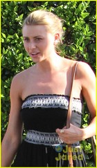 Alyson Michalka : alyson-michalka-1342015140.jpg