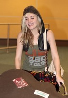 Amanda Michalka : amanda-michalka-1364864046.jpg