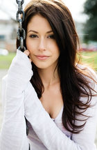 Amanda Crew : amandacrew_1265224078.jpg