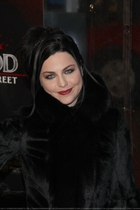 Amy Lee : amy-lee-1316650206.jpg