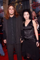 Amy Lee : amy-lee-1319041990.jpg