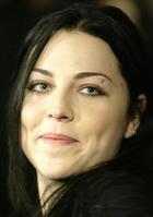 Amy Lee : amy-lee-1321736597.jpg