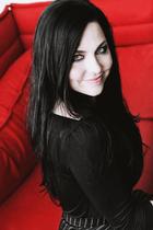 Amy Lee : amy-lee-1397832794.jpg