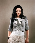 Amy Lee : amy-lee-1407025054.jpg