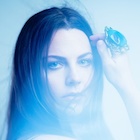 Amy Lee : amy-lee-1449165235.jpg