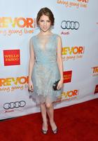 Anna Kendrick : anna-kendrick-1382471210.jpg