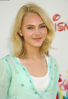 AnnaSophia Robb : annasophia-robb-1398688712.jpg