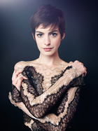 Anne Hathaway : anne-hathaway-1360236527.jpg