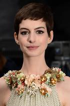 Anne Hathaway : anne-hathaway-1360353163.jpg