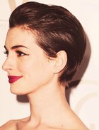 Anne Hathaway : anne-hathaway-1362780810.jpg