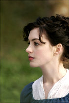 Anne Hathaway : anne-hathaway-1363415114.jpg