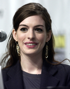 Anne Hathaway : anne-hathaway-1363585081.jpg