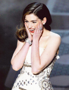 Anne Hathaway : anne-hathaway-1363887081.jpg