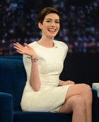 Anne Hathaway : anne-hathaway-1364231621.jpg