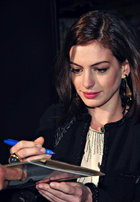 Anne Hathaway : anne-hathaway-1364711066.jpg