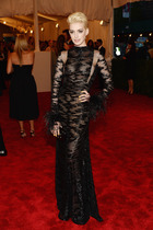 Anne Hathaway : anne-hathaway-1367949318.jpg