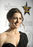 Anne Hathaway : anne-hathaway-1378056040.jpg