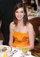 Anne Hathaway : anne-hathaway-1378056065.jpg